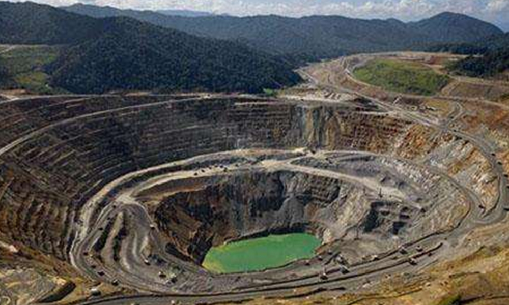 South Africa allows mining sector to operate at 50% capacity